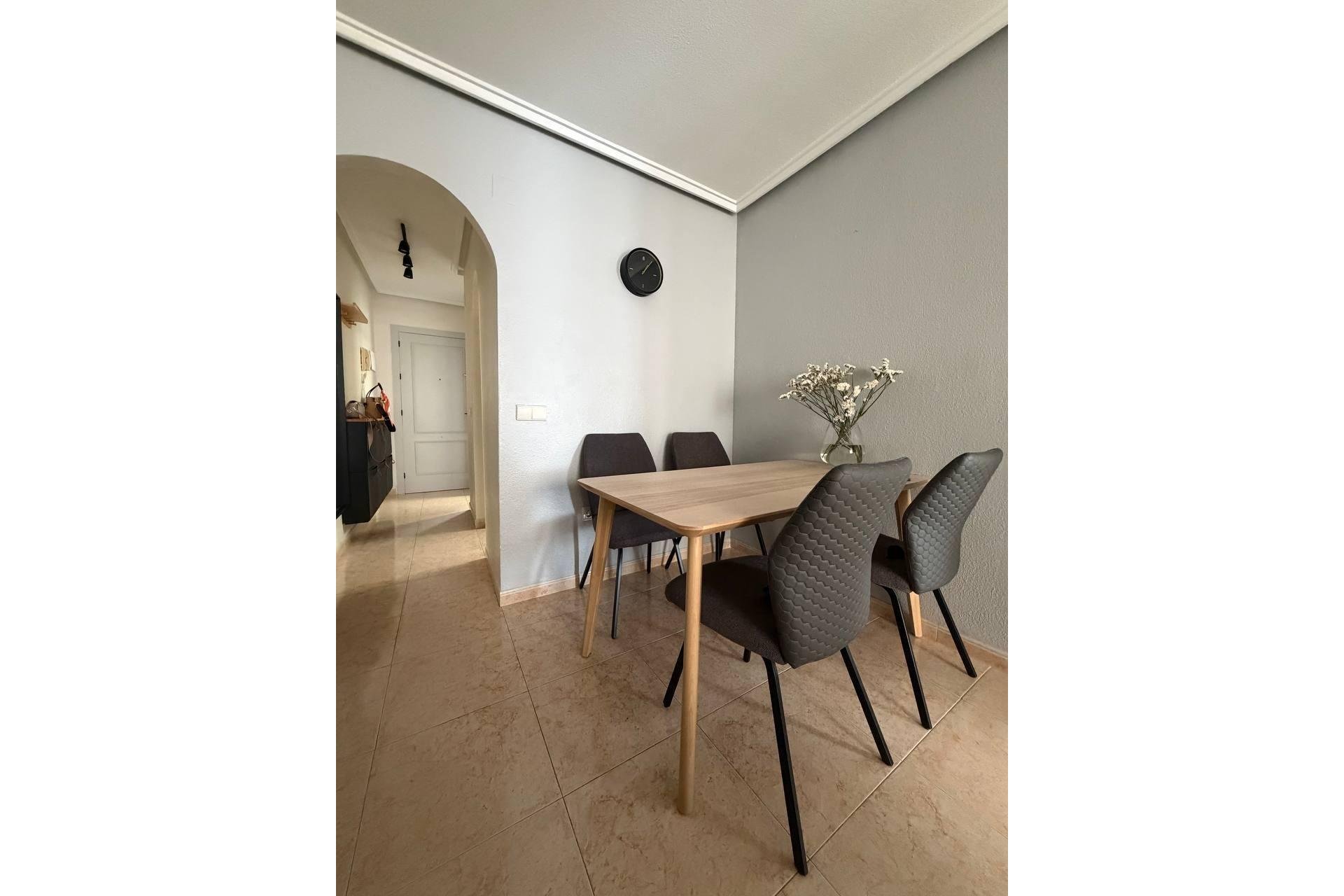 Herverkoop - Appartement -
Torrevieja - Centro