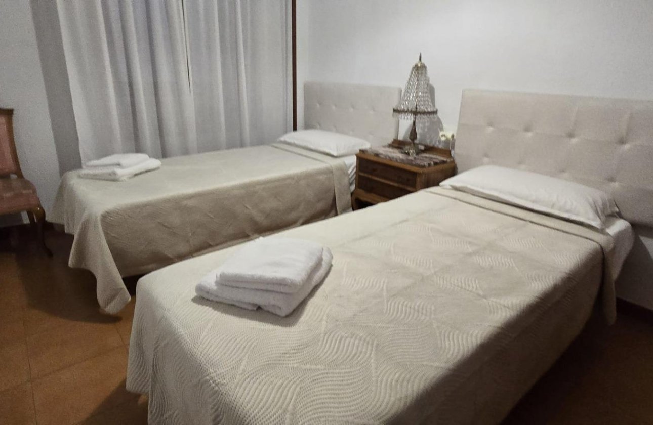 Herverkoop - Appartement -
Torrevieja - Centro