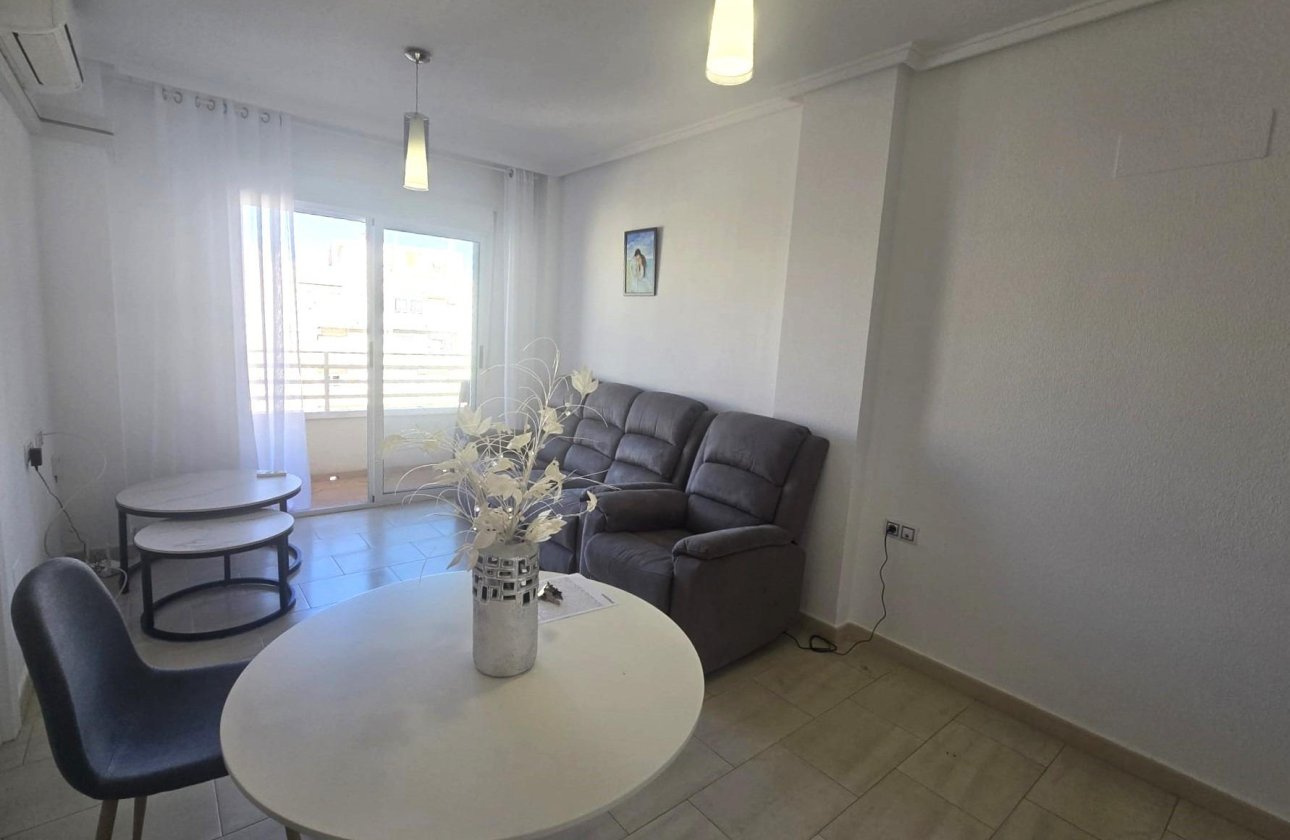 Herverkoop - Appartement -
Torrevieja - Centro
