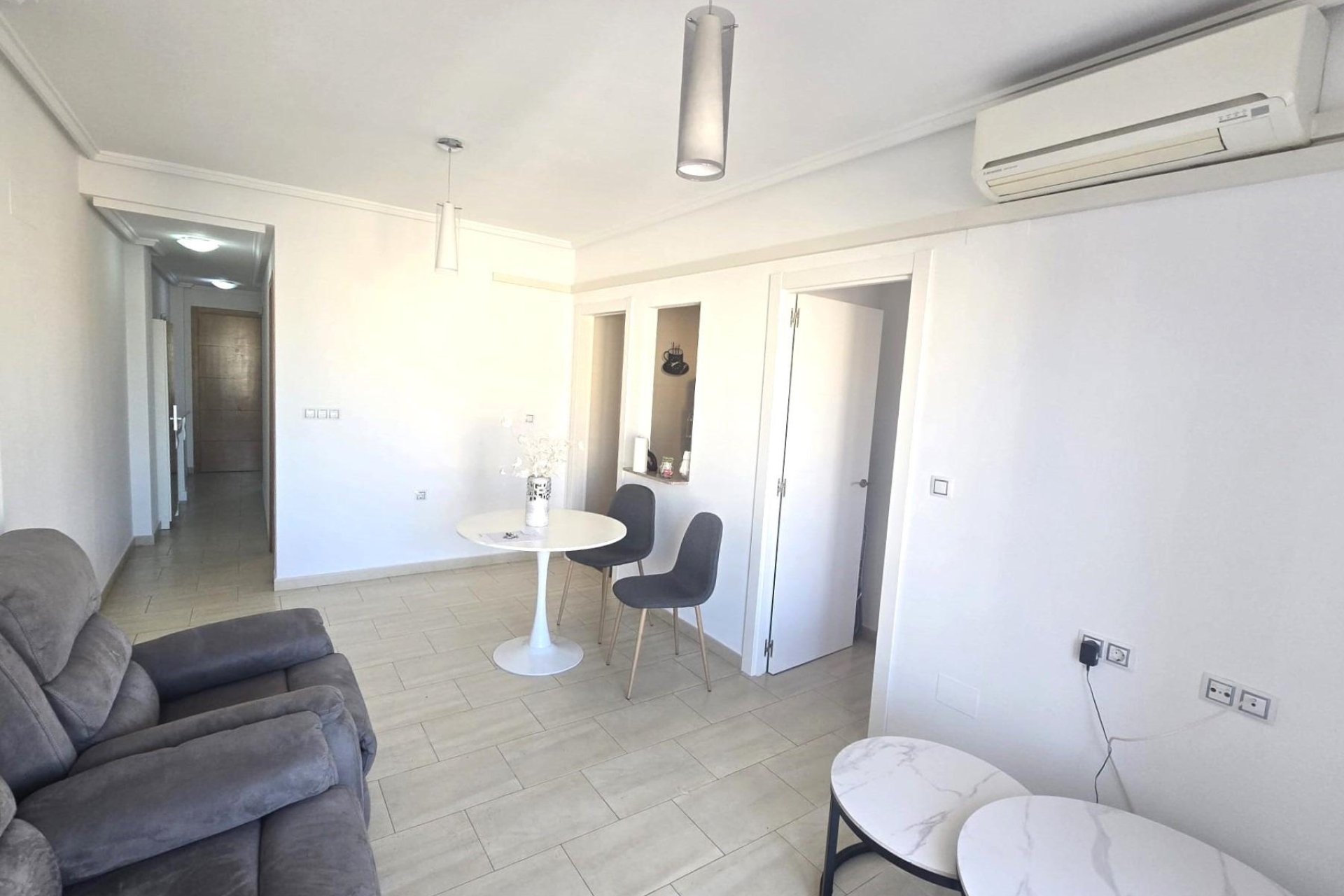 Herverkoop - Appartement -
Torrevieja - Centro