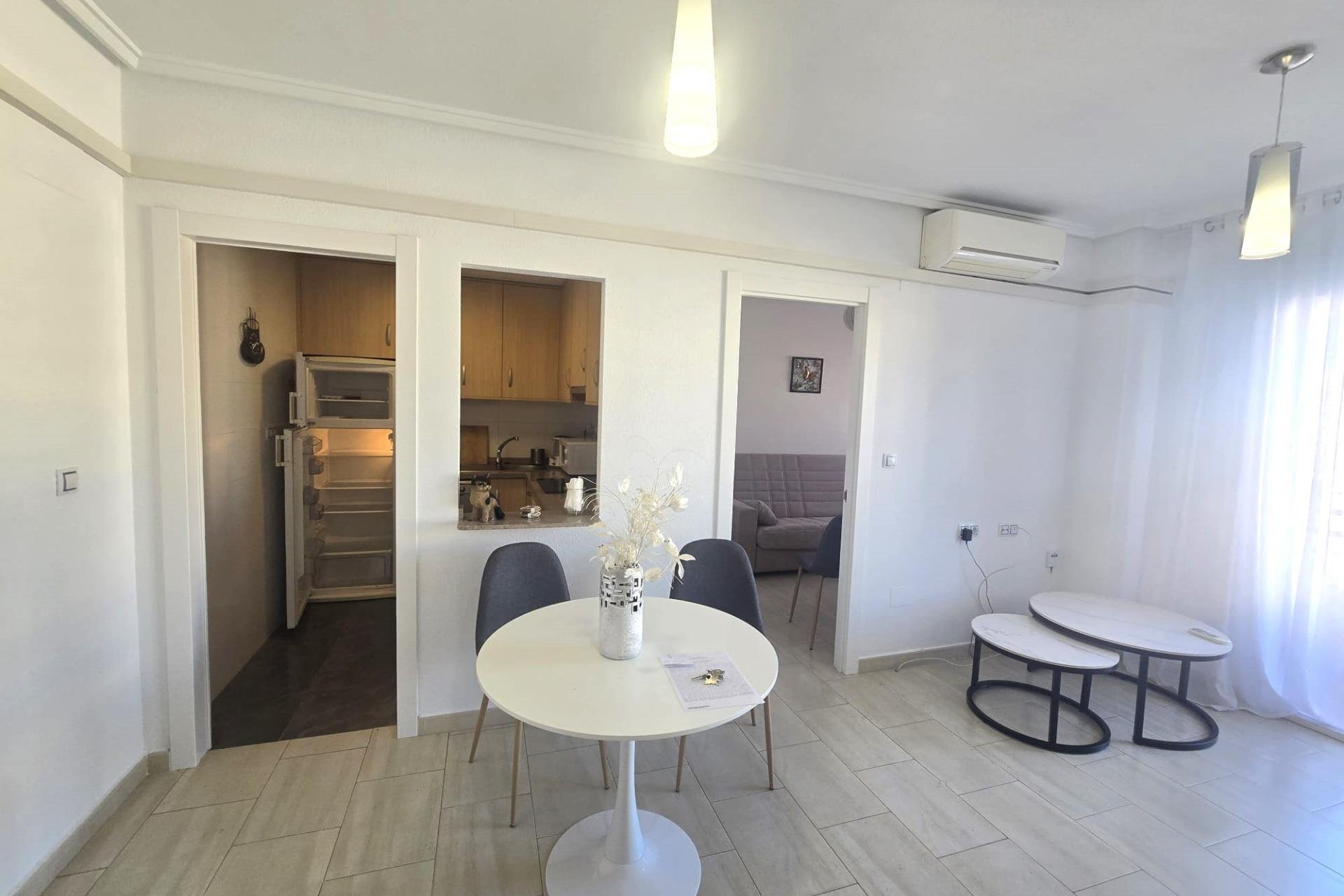 Herverkoop - Appartement -
Torrevieja - Centro