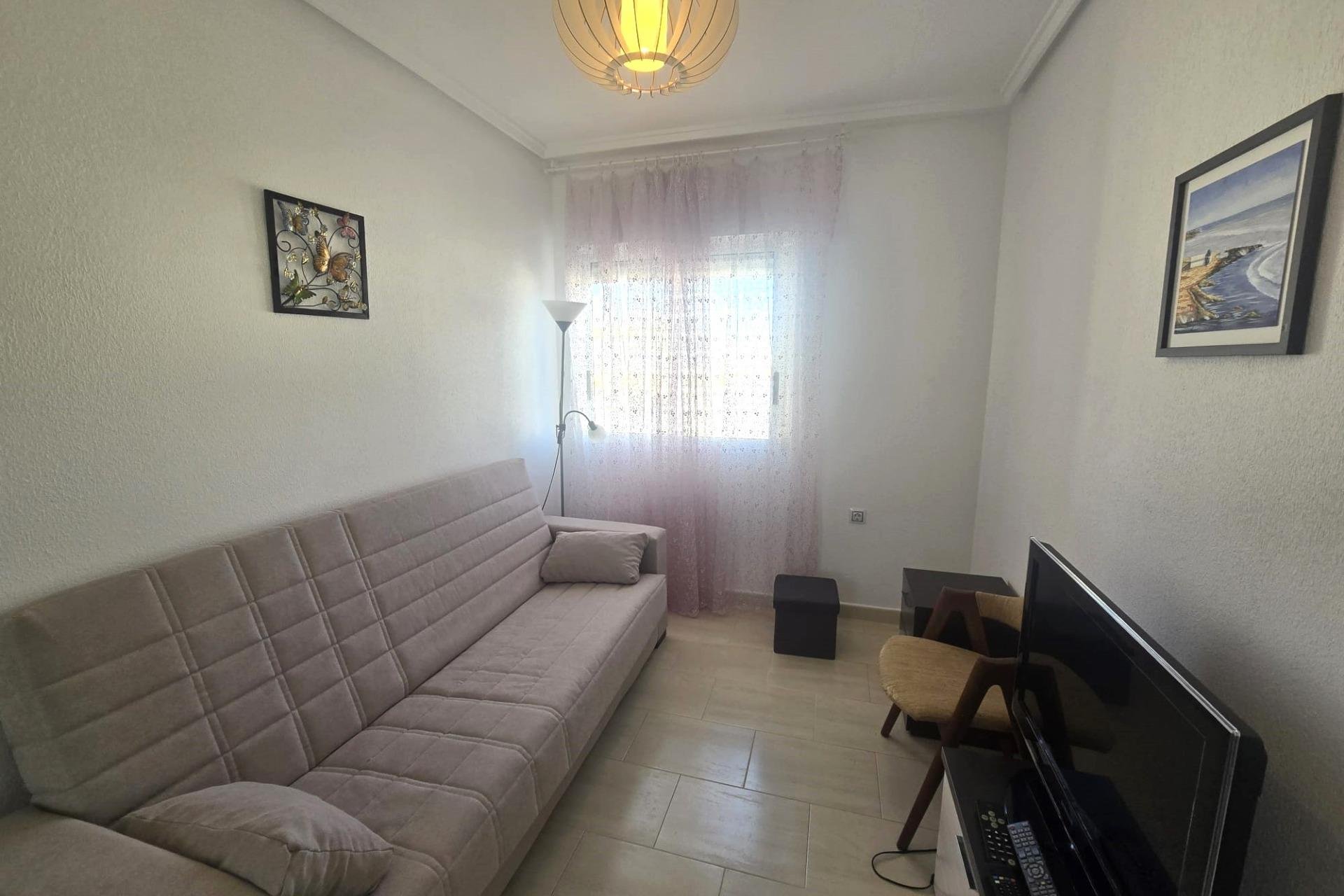 Herverkoop - Appartement -
Torrevieja - Centro