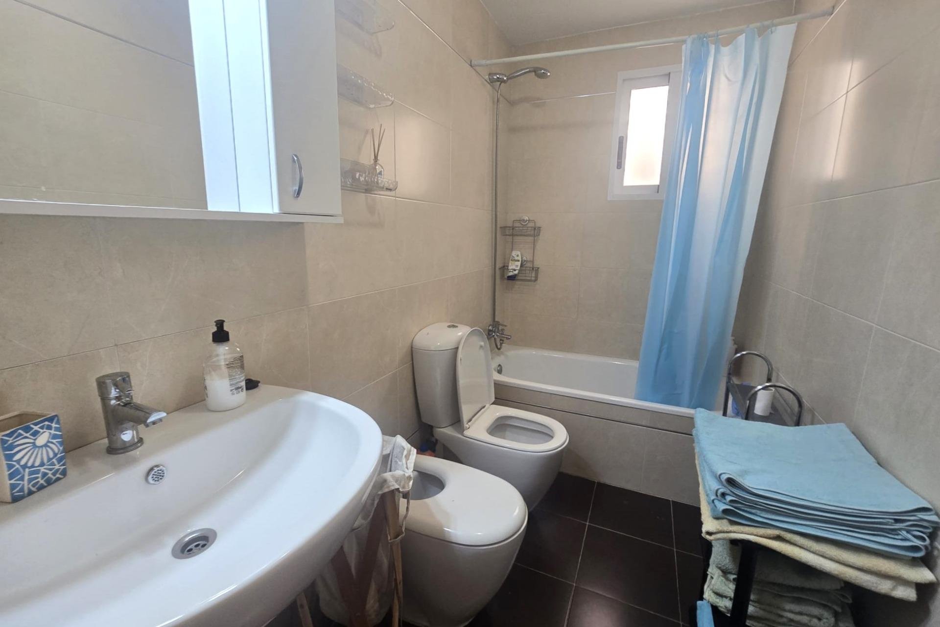 Herverkoop - Appartement -
Torrevieja - Centro