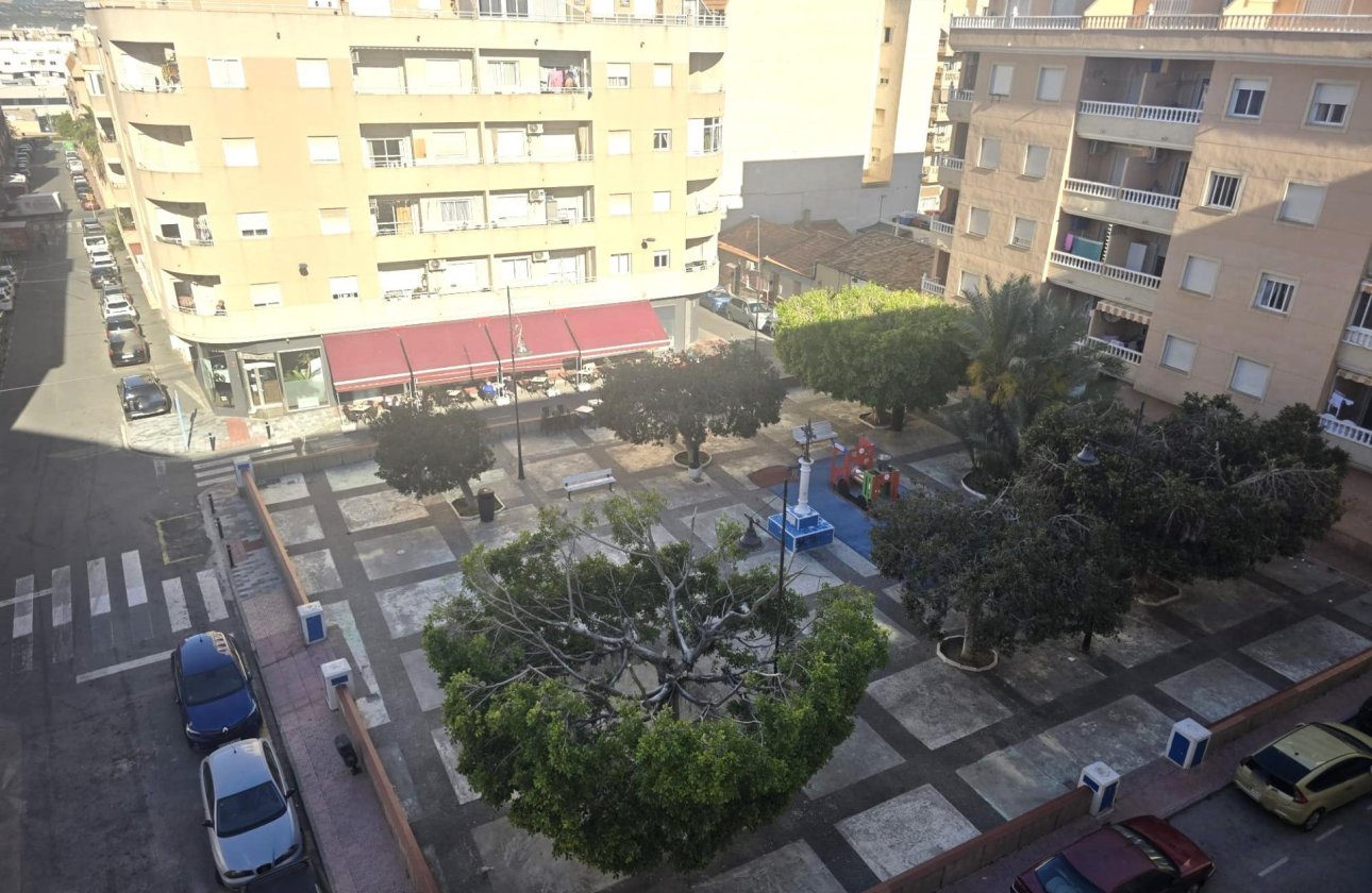 Herverkoop - Appartement -
Torrevieja - Centro