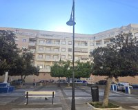 Herverkoop - Appartement -
Torrevieja - Centro