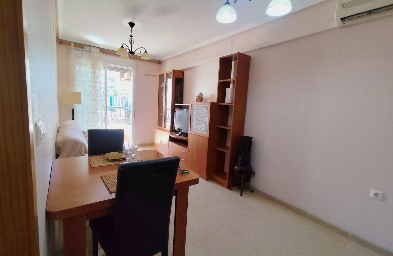 Herverkoop - Appartement -
Torrevieja - Centro