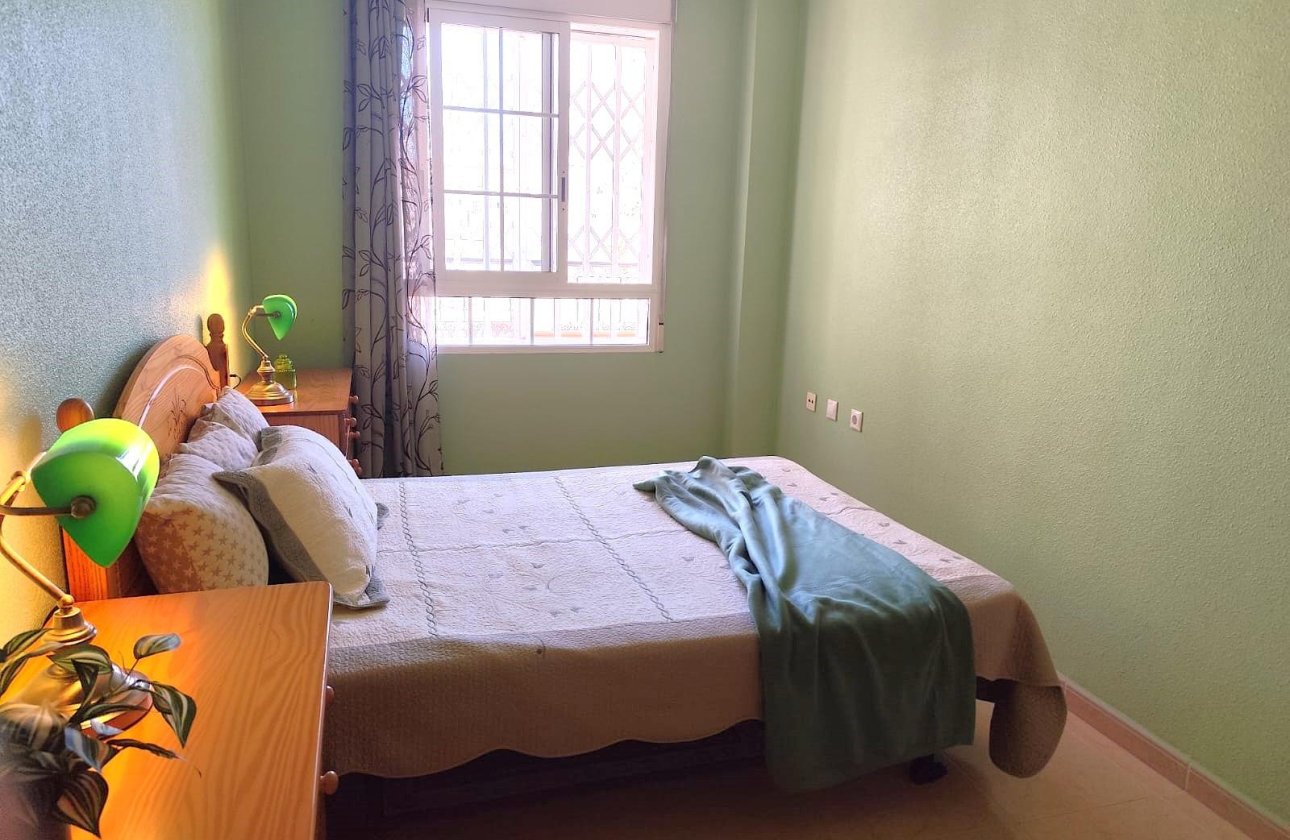 Herverkoop - Appartement -
Torrevieja - Centro