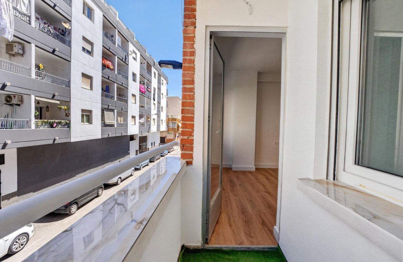 Herverkoop - Appartement -
Torrevieja - Centro