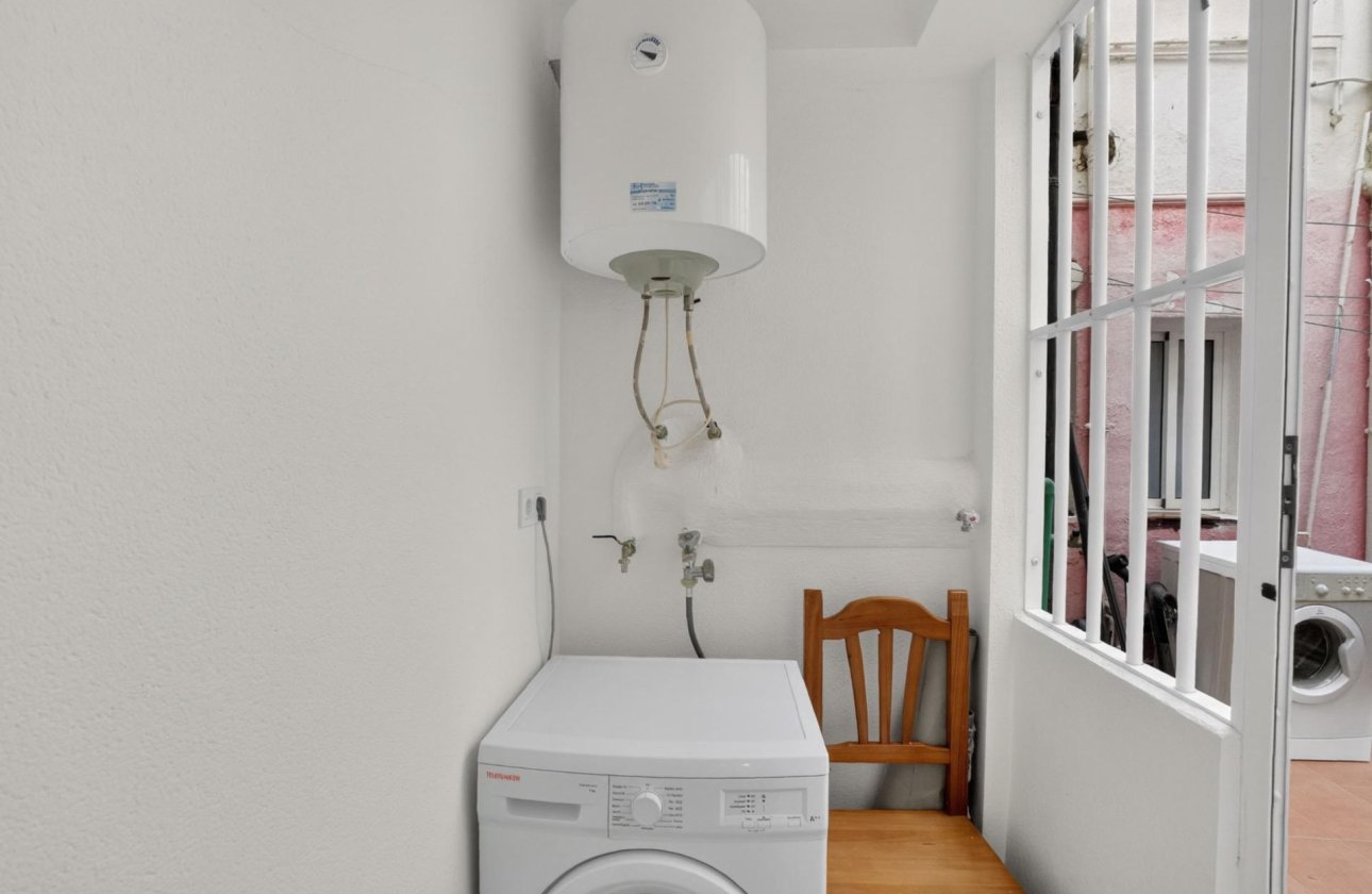 Herverkoop - Appartement -
Torrevieja - Centro