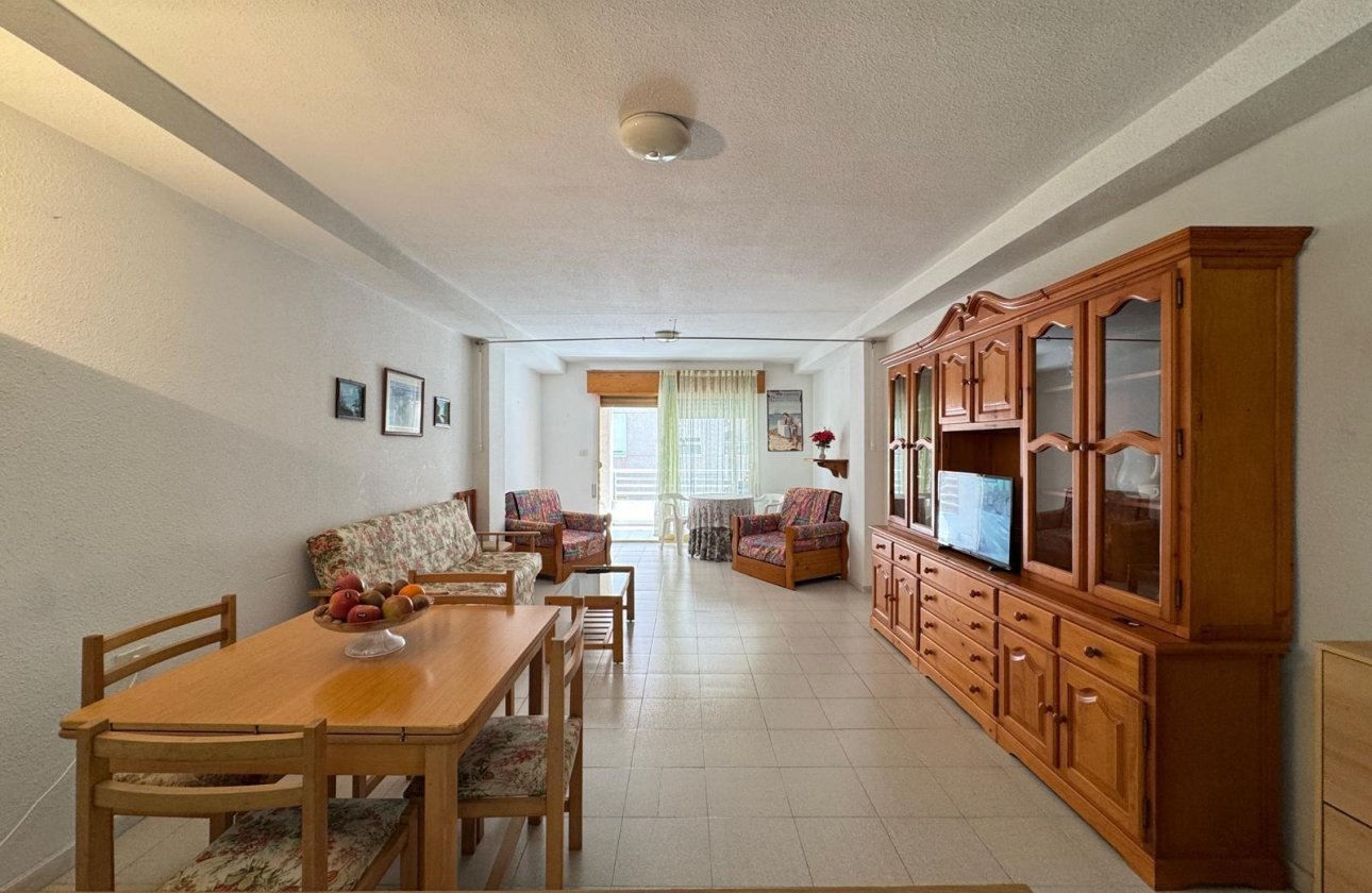 Herverkoop - Appartement -
Torrevieja - Centro