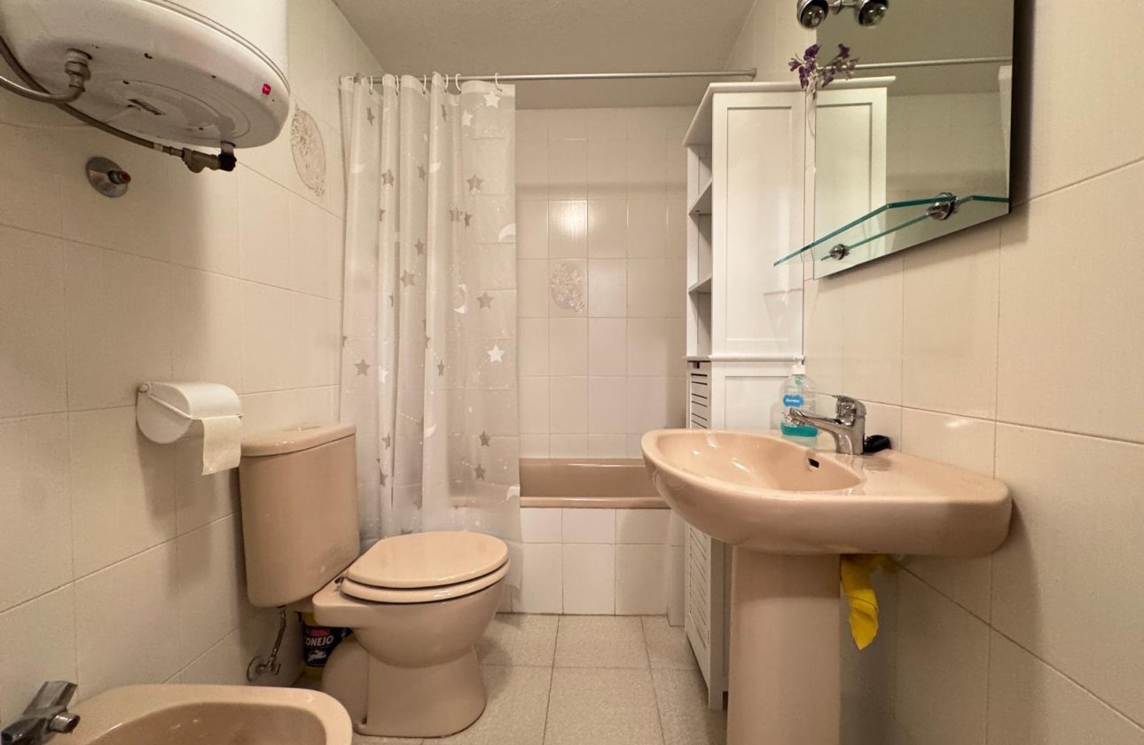 Herverkoop - Appartement -
Torrevieja - Centro