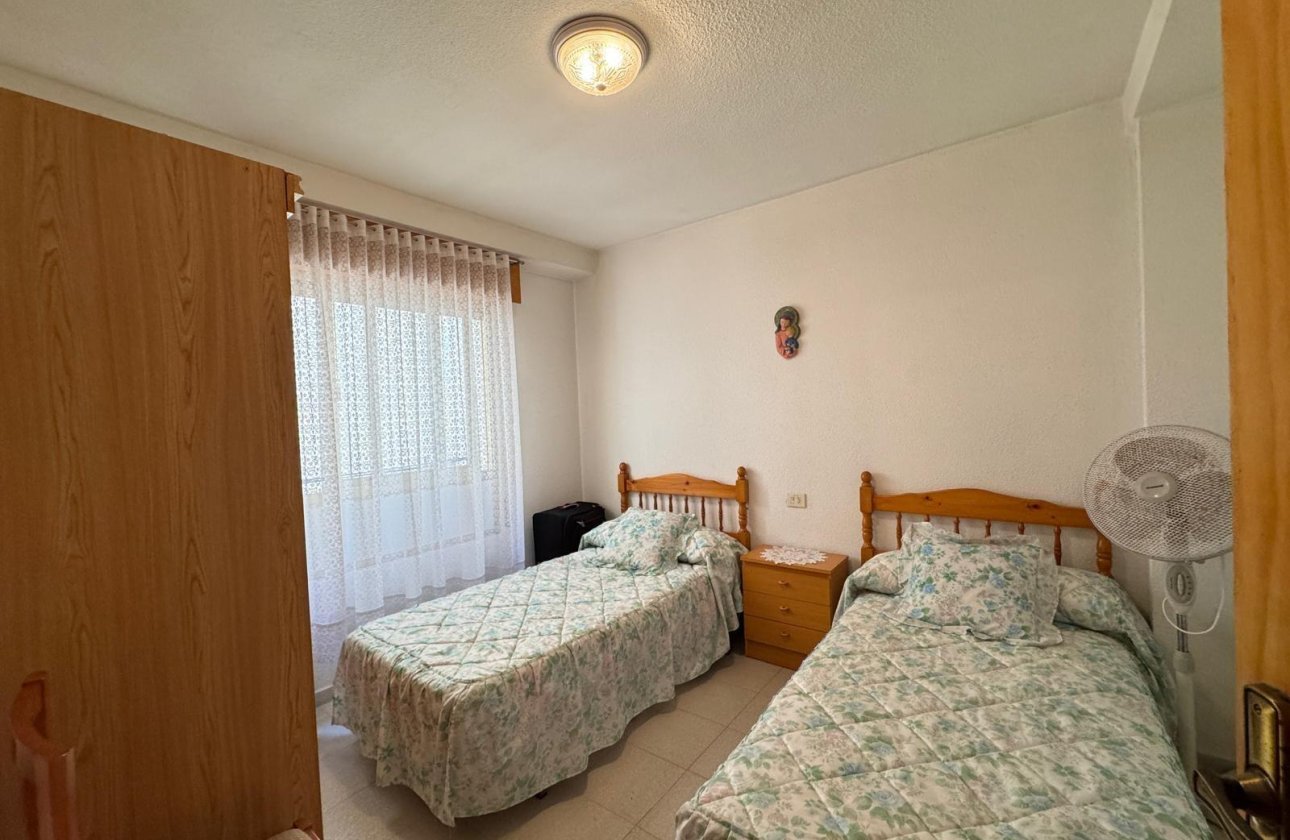 Herverkoop - Appartement -
Torrevieja - Centro