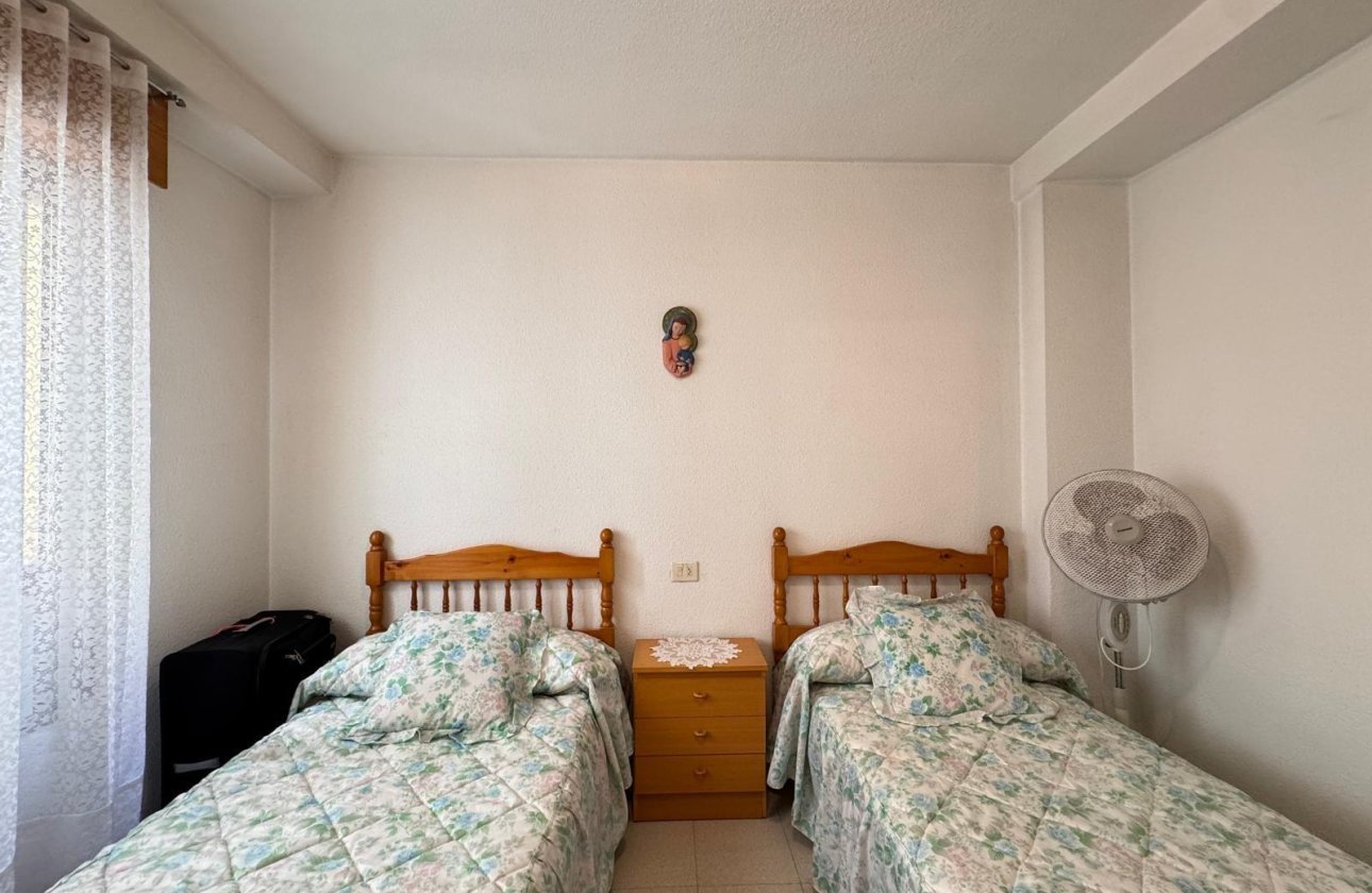 Herverkoop - Appartement -
Torrevieja - Centro