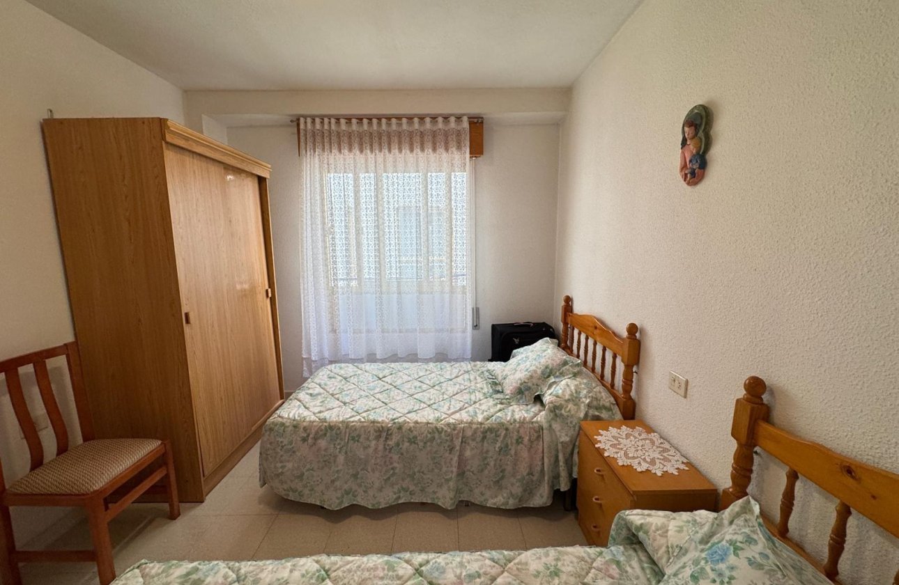 Herverkoop - Appartement -
Torrevieja - Centro