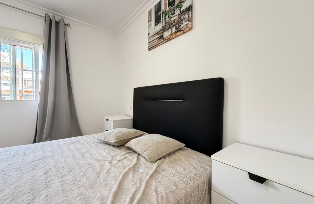 Herverkoop - Appartement -
Torrevieja - Centro