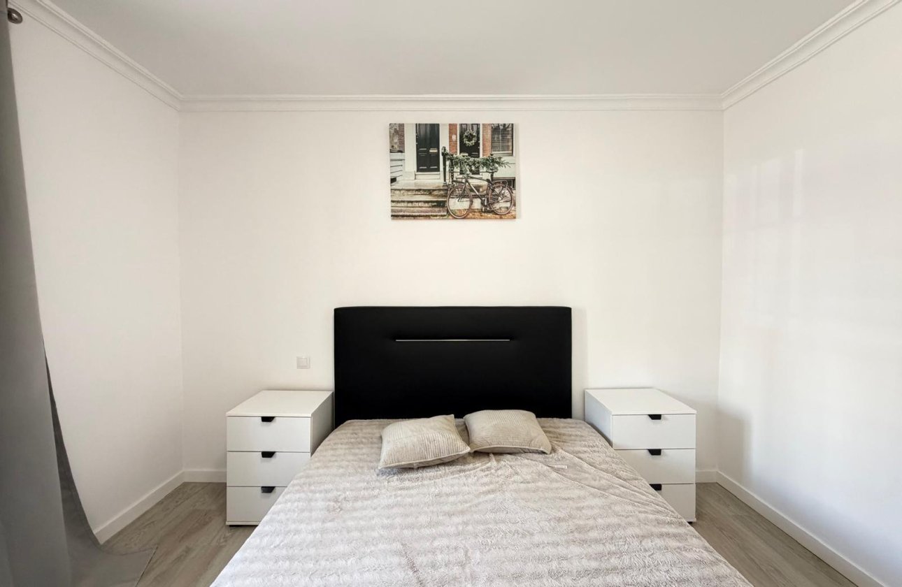 Herverkoop - Appartement -
Torrevieja - Centro