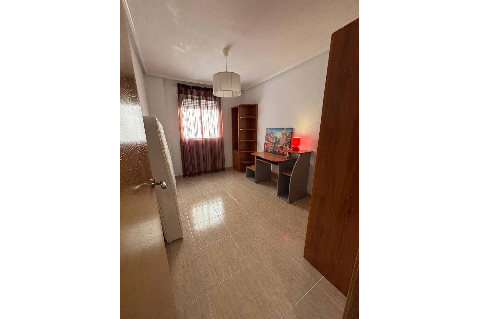 Herverkoop - Appartement -
Torrevieja - Centro