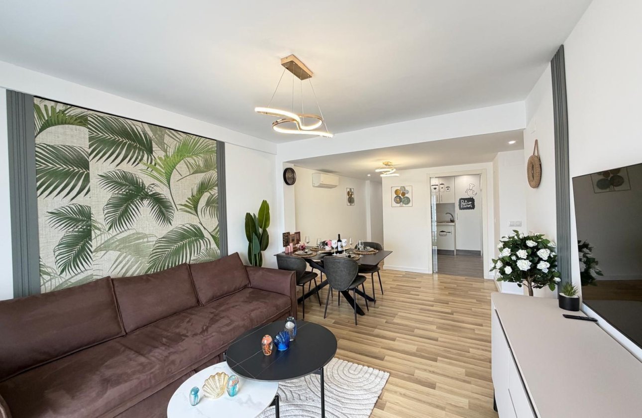 Herverkoop - Appartement -
Torrevieja - Centro
