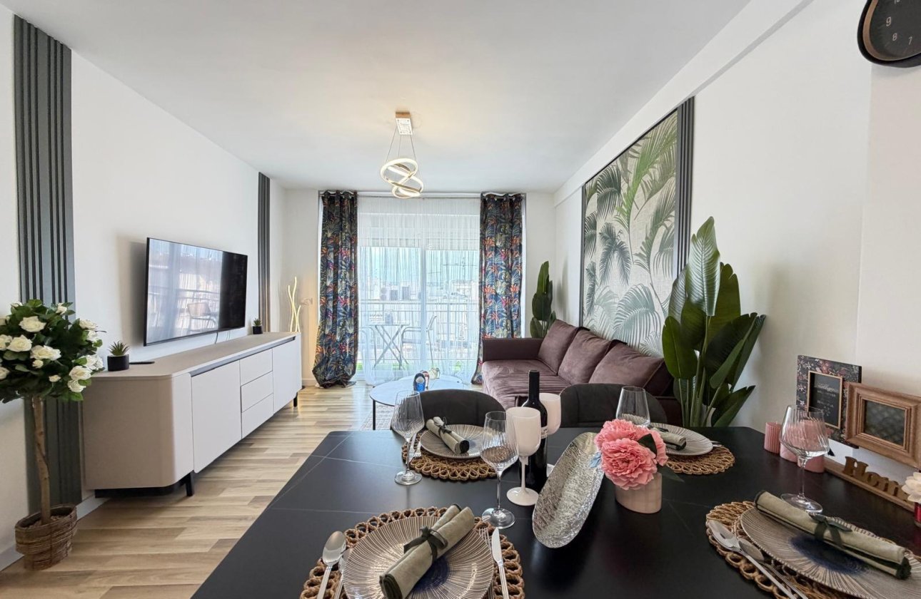 Herverkoop - Appartement -
Torrevieja - Centro
