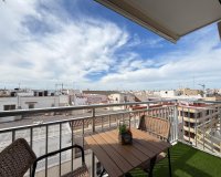 Herverkoop - Appartement -
Torrevieja - Centro