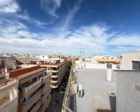 Herverkoop - Appartement -
Torrevieja - Centro