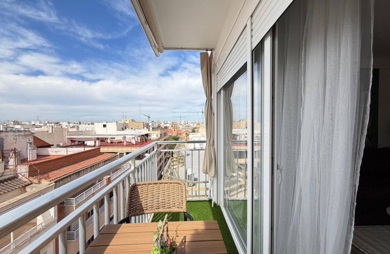 Herverkoop - Appartement -
Torrevieja - Centro