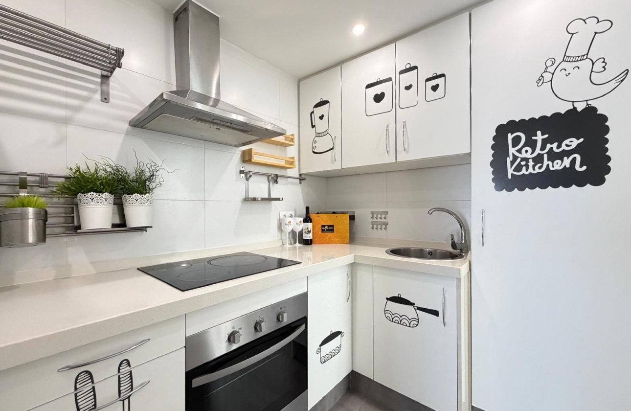 Herverkoop - Appartement -
Torrevieja - Centro