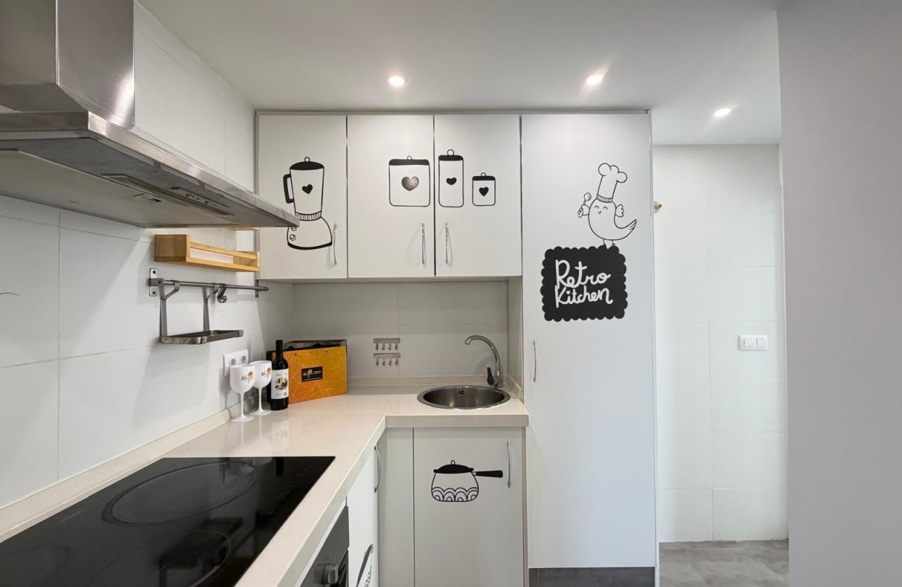 Herverkoop - Appartement -
Torrevieja - Centro