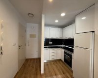 Herverkoop - Appartement -
Torrevieja - Centro