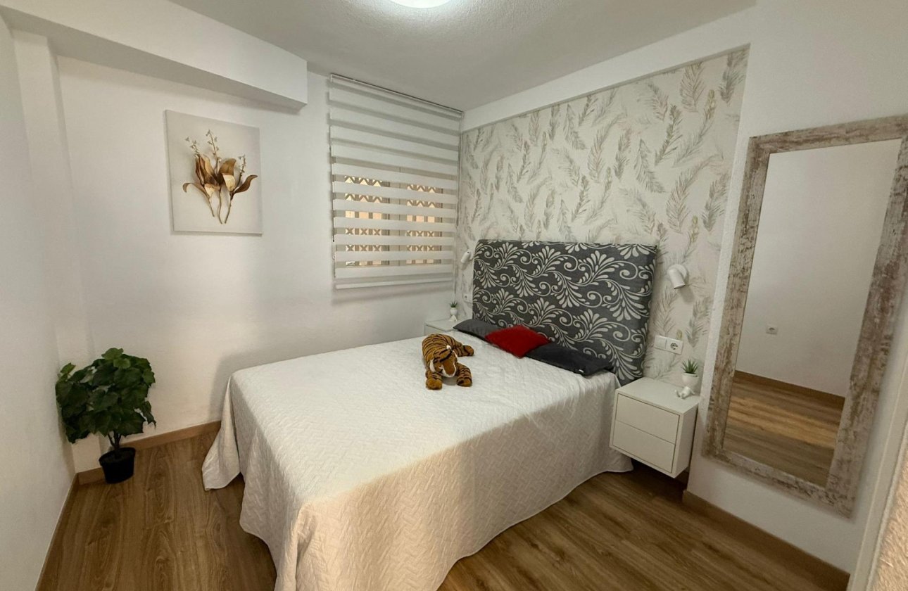 Herverkoop - Appartement -
Torrevieja - Centro