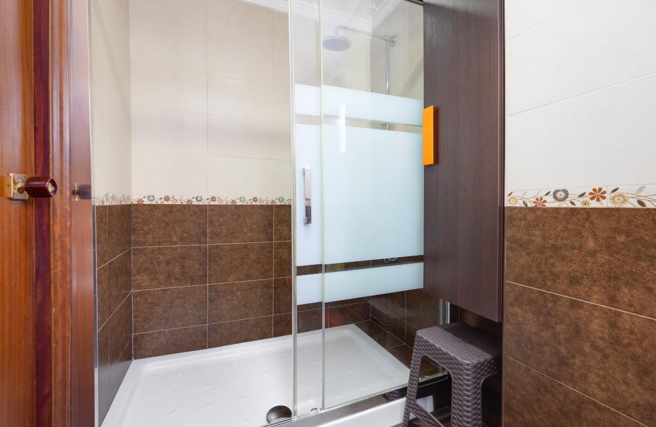 Herverkoop - Appartement -
Torrevieja - Centro