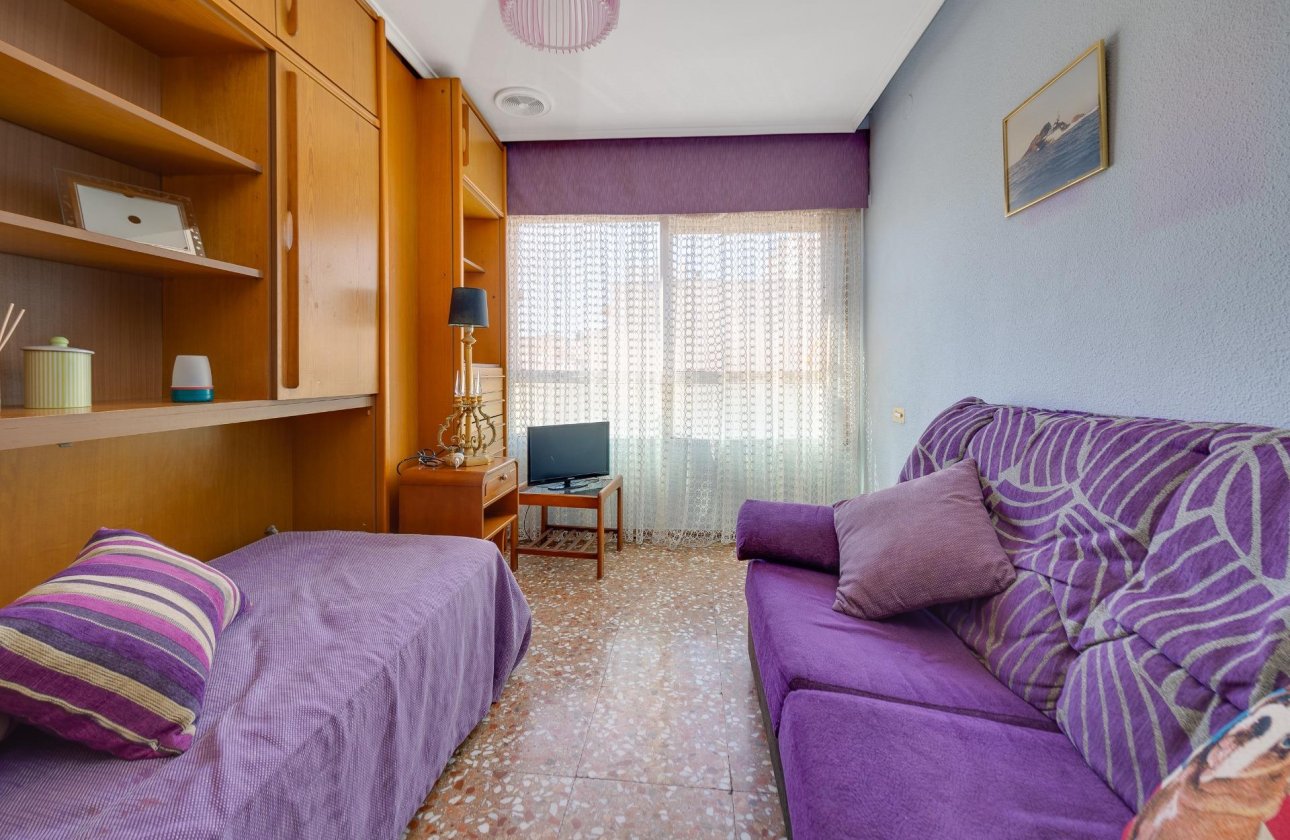 Herverkoop - Appartement -
Torrevieja - Centro