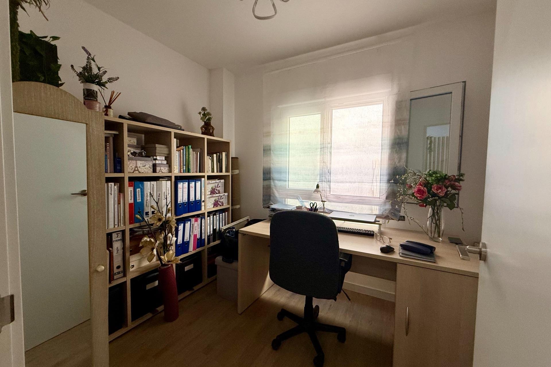Herverkoop - Appartement -
Torrevieja - Centro