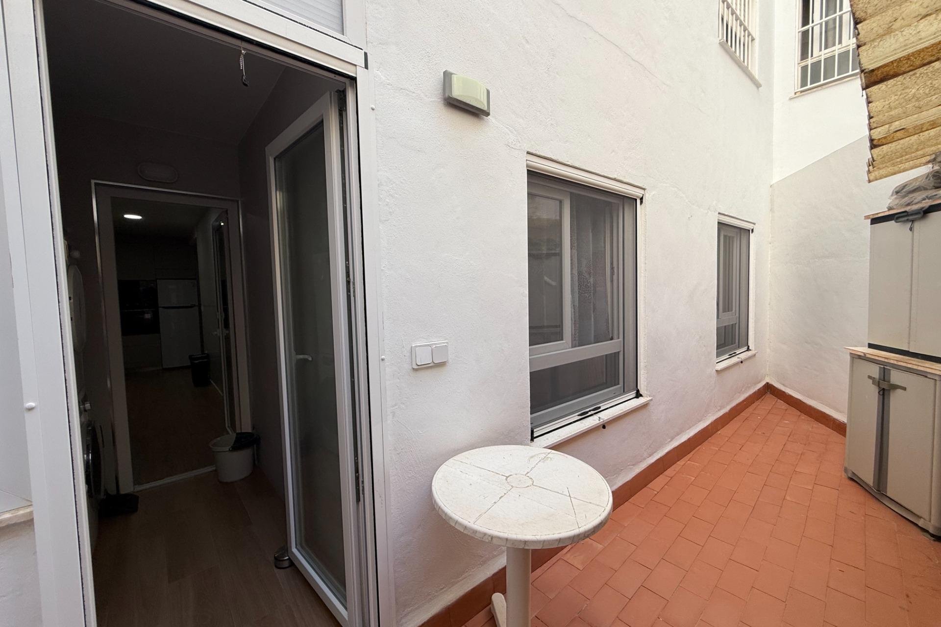 Herverkoop - Appartement -
Torrevieja - Centro