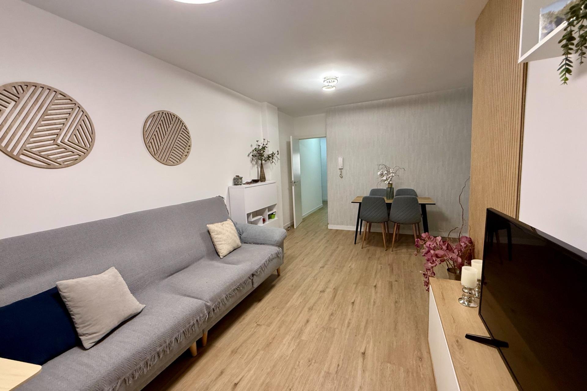 Herverkoop - Appartement -
Torrevieja - Centro