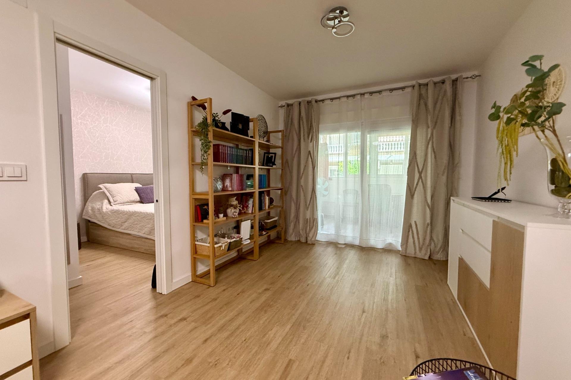 Herverkoop - Appartement -
Torrevieja - Centro