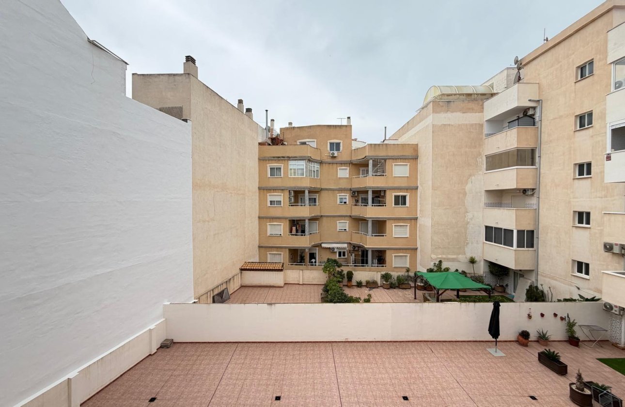 Herverkoop - Appartement -
Torrevieja - Centro