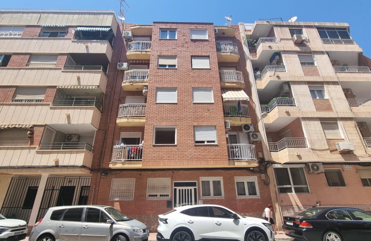 Herverkoop - Appartement -
Torrevieja - Centro