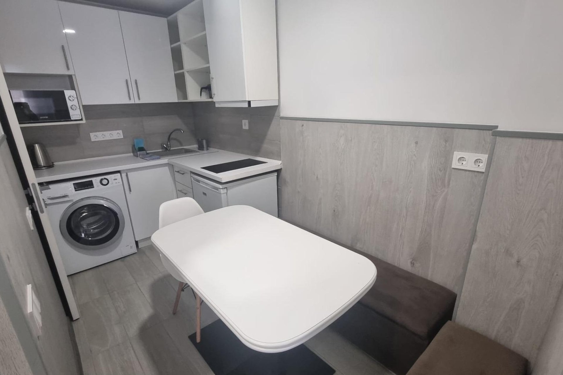 Herverkoop - Appartement -
Torrevieja - Centro