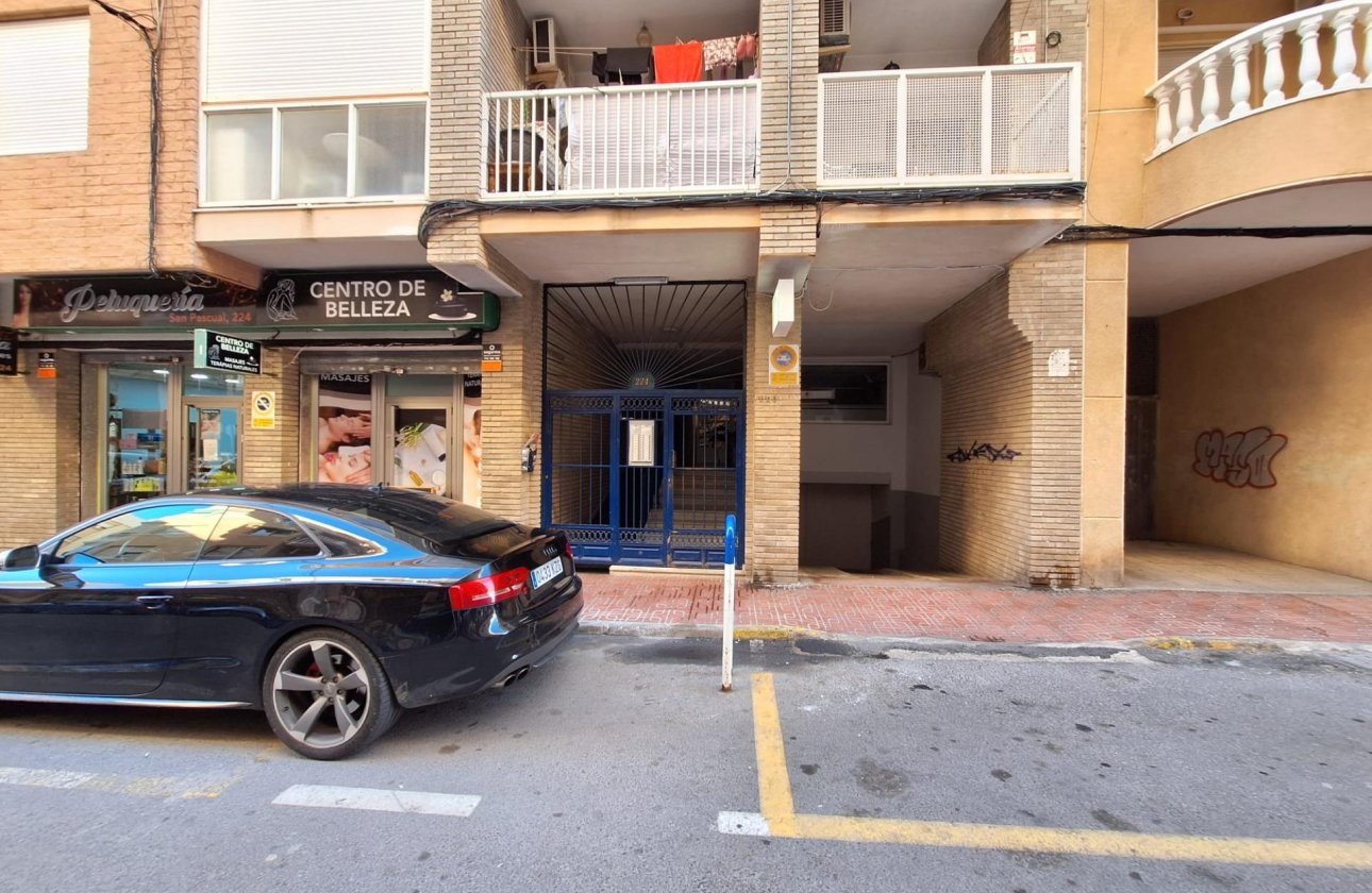 Herverkoop - Appartement -
Torrevieja - Centro