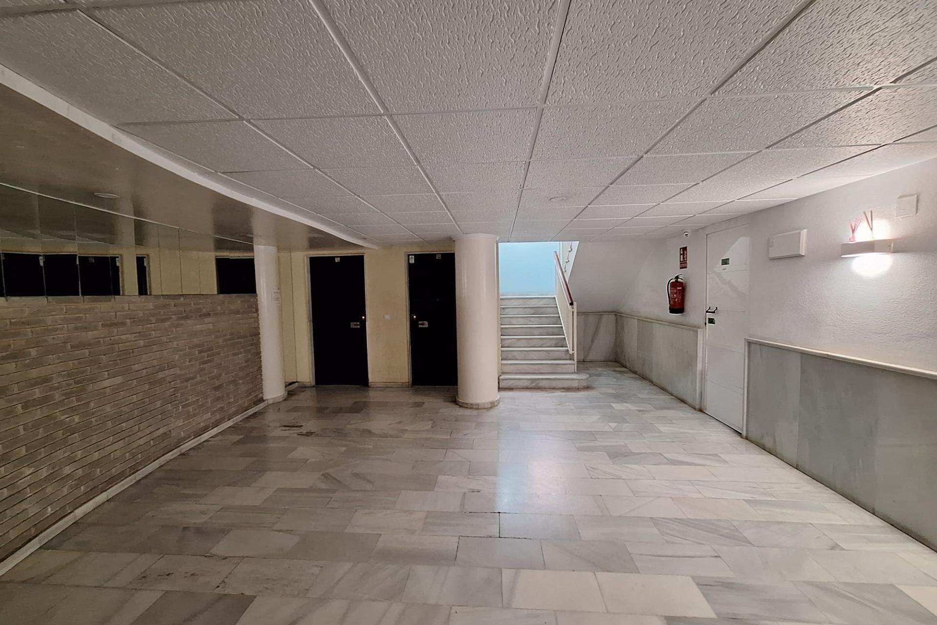 Herverkoop - Appartement -
Torrevieja - Centro