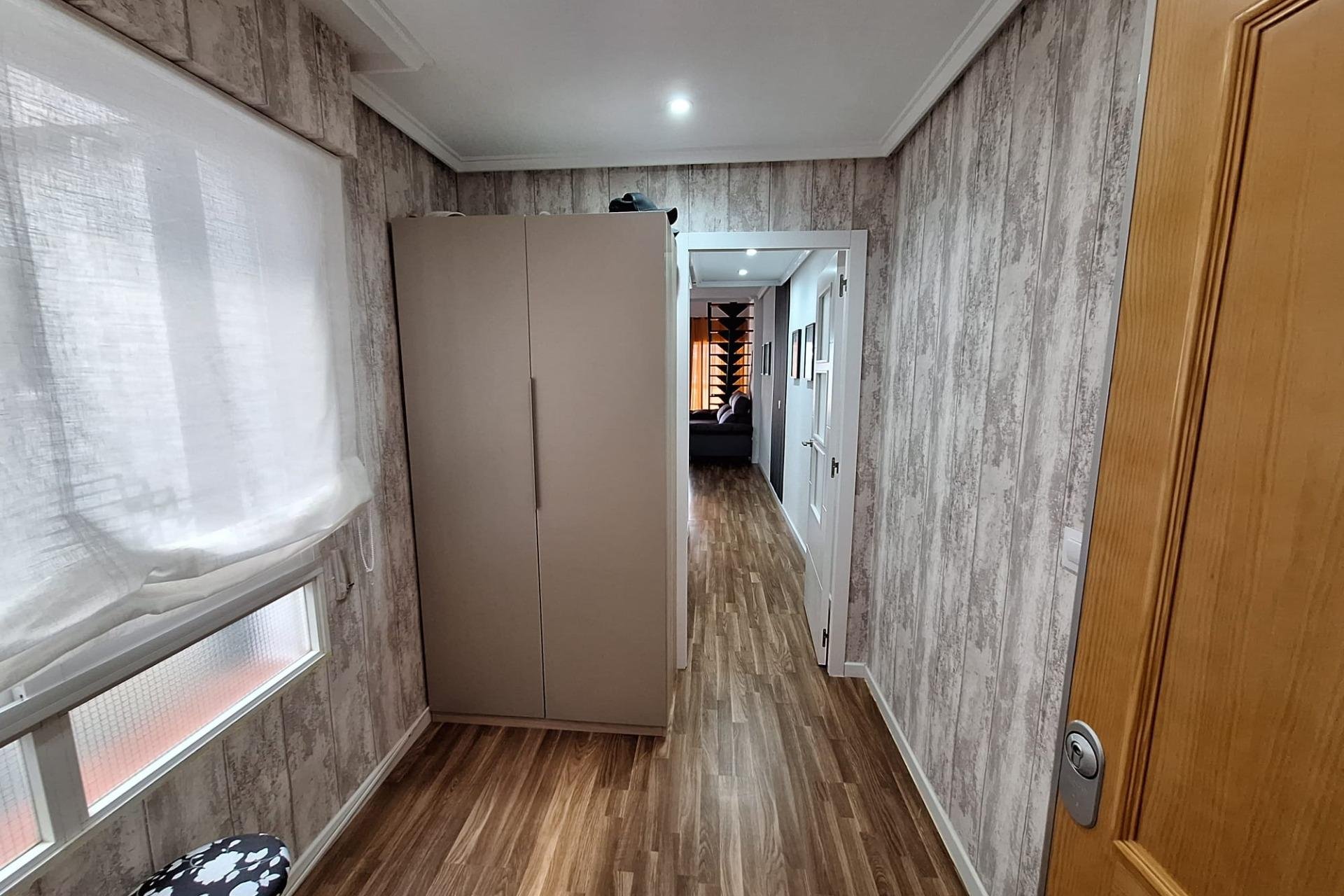 Herverkoop - Appartement -
Torrevieja - Centro
