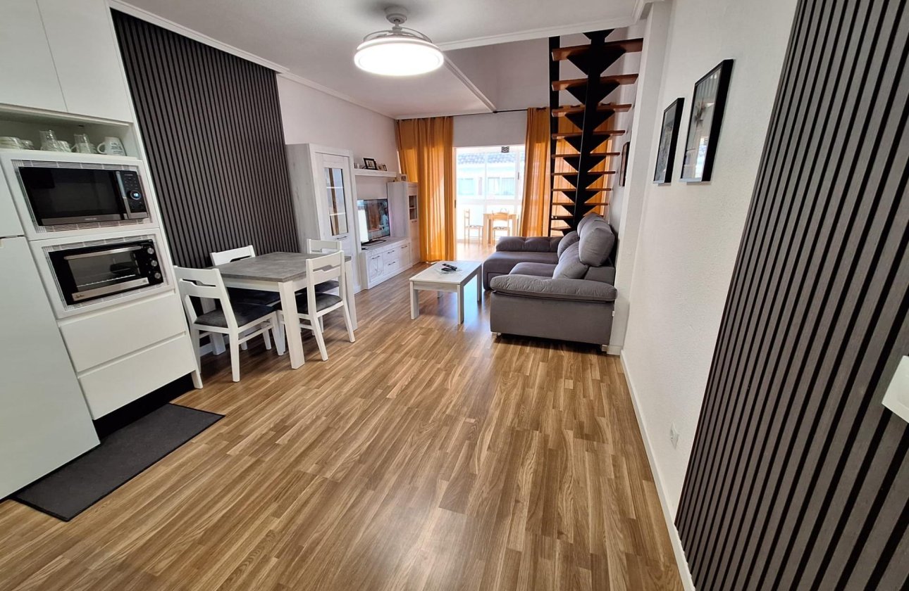 Herverkoop - Appartement -
Torrevieja - Centro