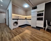 Herverkoop - Appartement -
Torrevieja - Centro