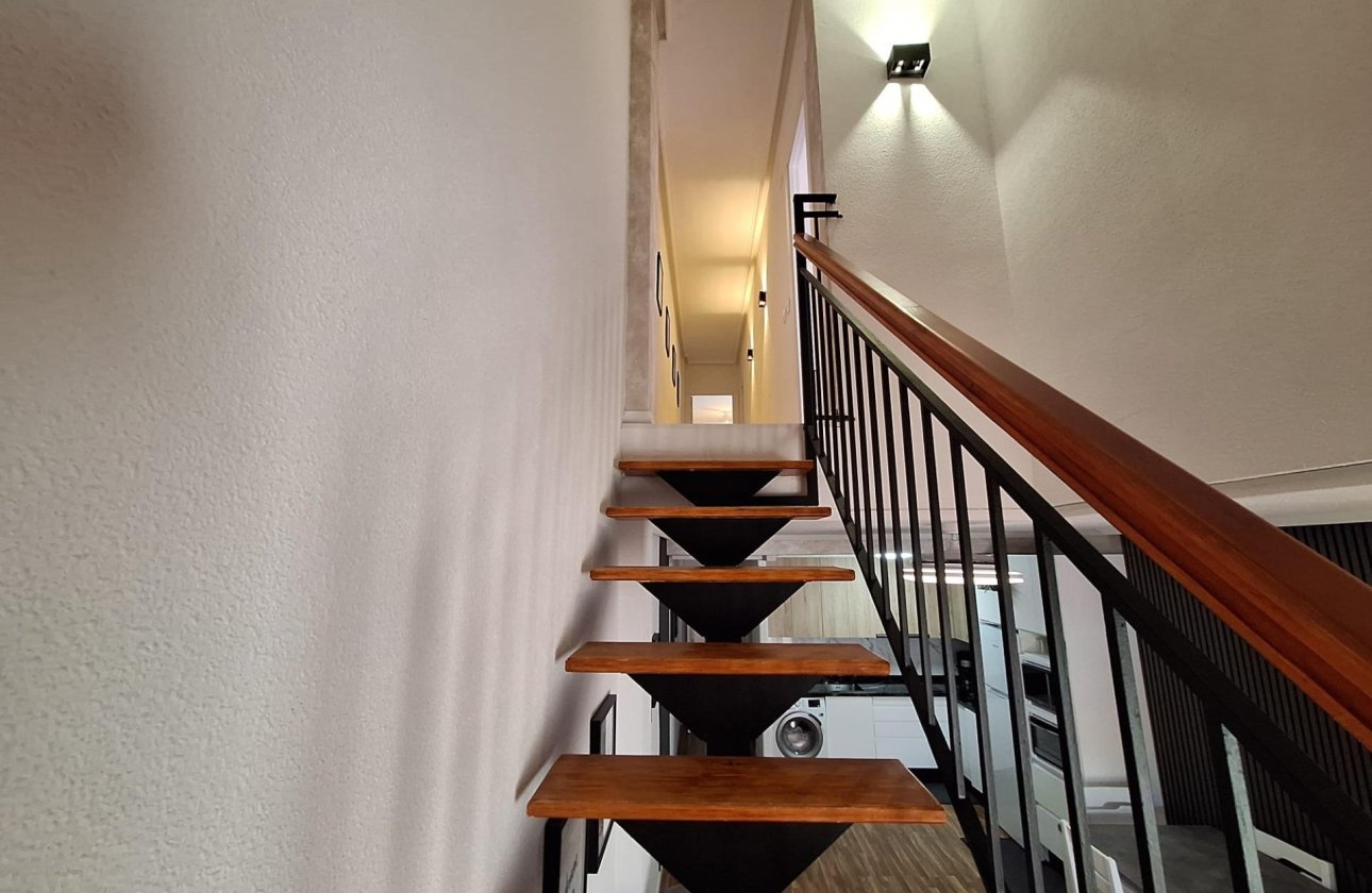 Herverkoop - Appartement -
Torrevieja - Centro