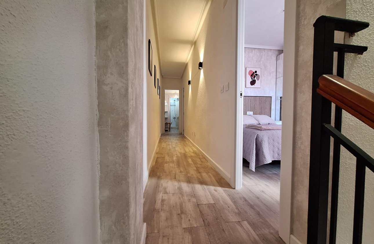 Herverkoop - Appartement -
Torrevieja - Centro