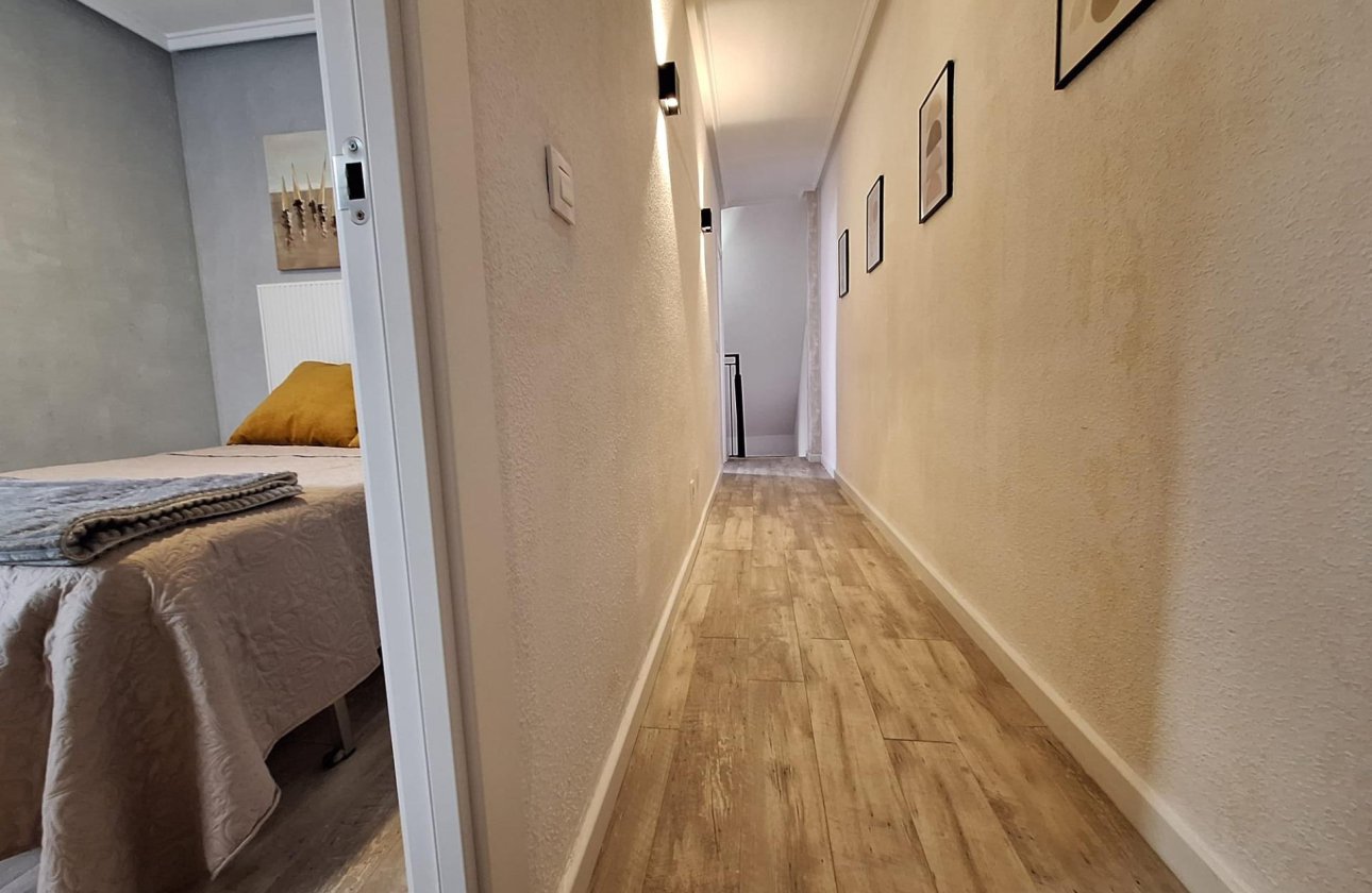 Herverkoop - Appartement -
Torrevieja - Centro