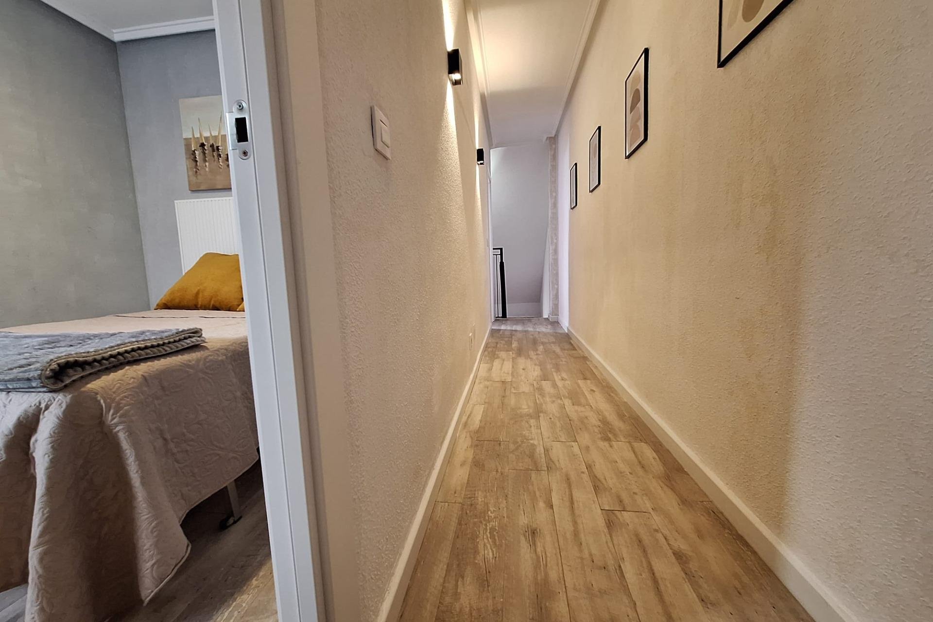 Herverkoop - Appartement -
Torrevieja - Centro
