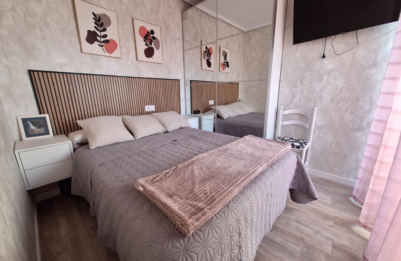 Herverkoop - Appartement -
Torrevieja - Centro