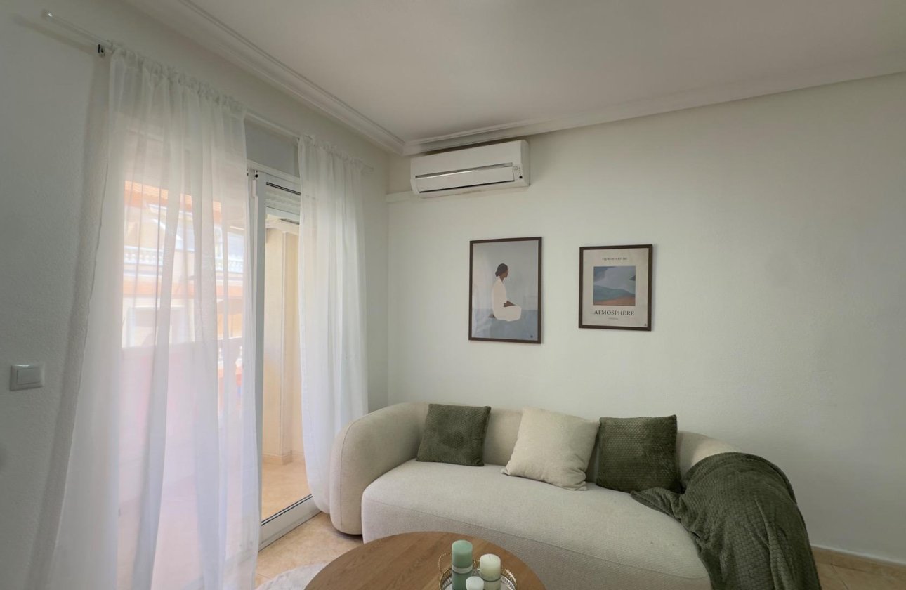 Herverkoop - Appartement -
Torrevieja - Centro